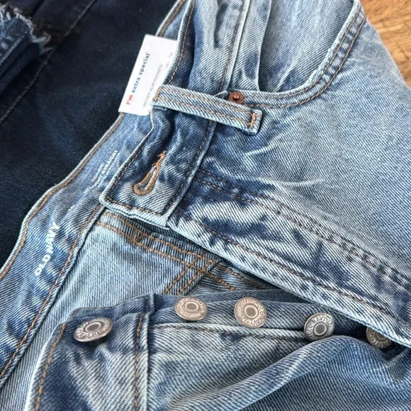 Trendy! 3 Pairs of Jeans Sz10 - 2 NEW! - Picture 8 of 16